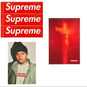 Supreme box logos